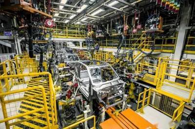 双料第一！五菱汽车荣膺民族汽车品牌认知度与保值率双冠王